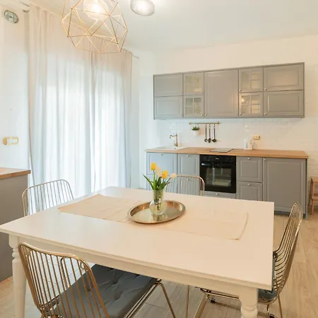 Apartament Nuovissimo Bilocale A 40 Metri Dal Mare *